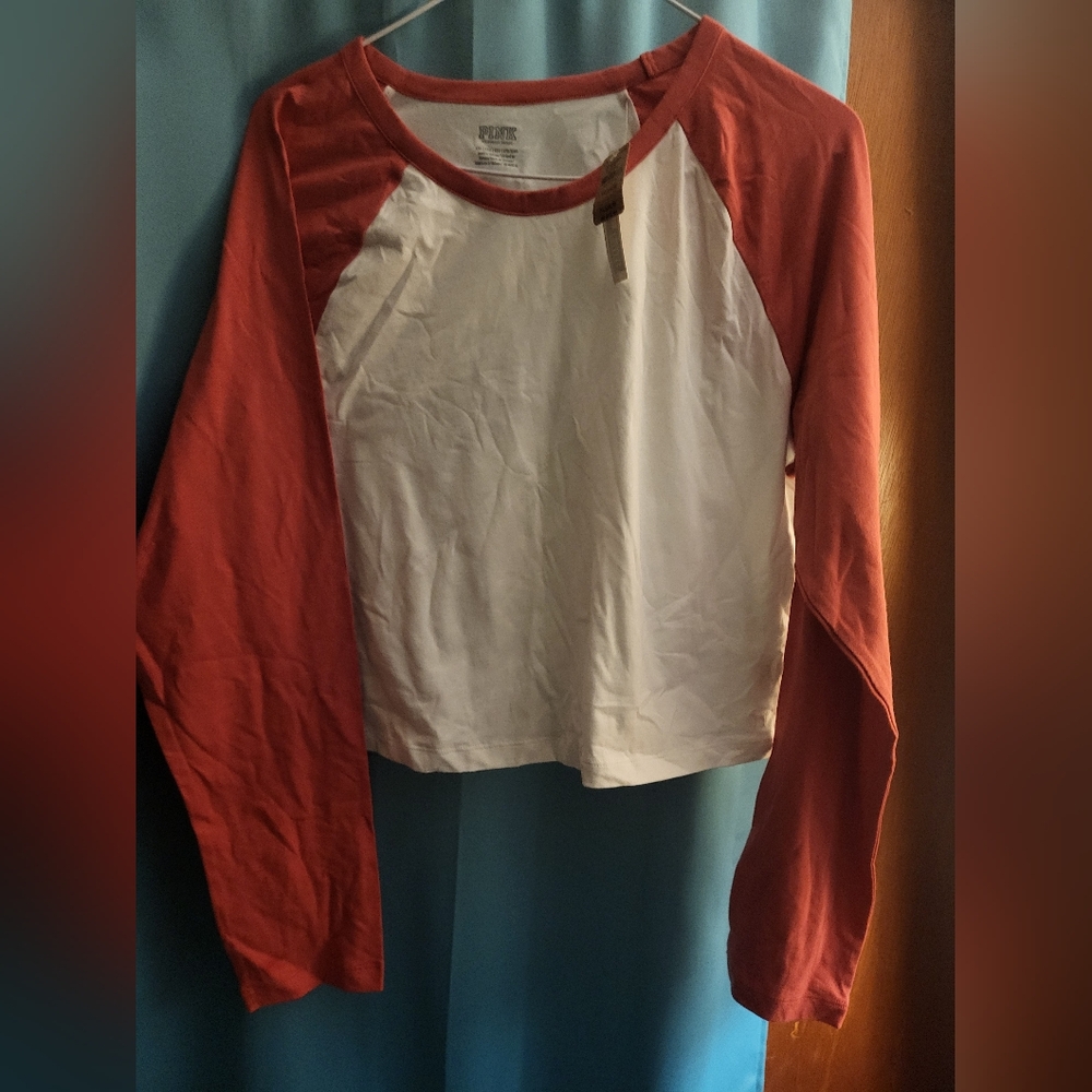 Cropped long sleeve shirt